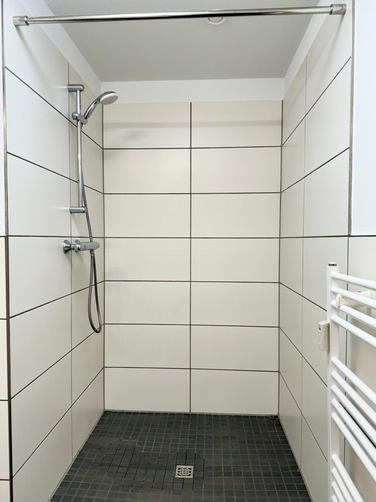 Modernes Apartment Nahe Des Stadtzentrums ハノーファー エクステリア 写真